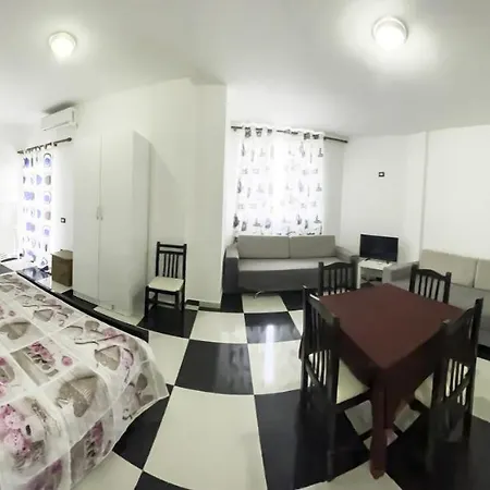 Albanor 아파트호텔 *