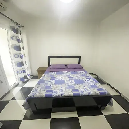 Albanor Aparthotel *