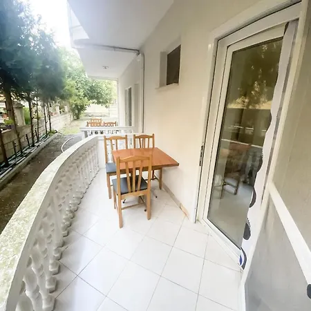 Aparthotel Albanor